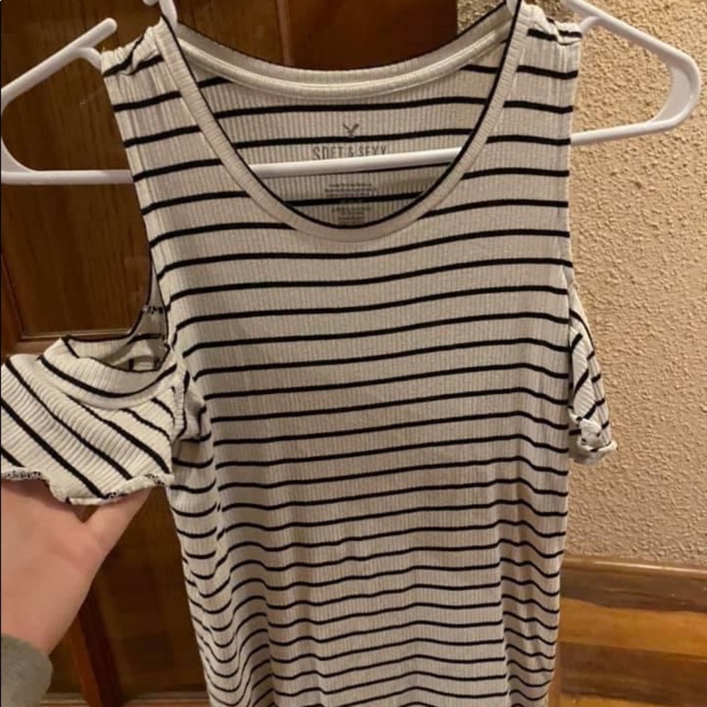 American Eagle top